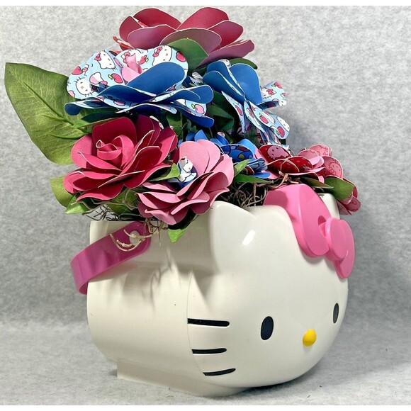 Hello Kitty Sanrio Bucket Edible‎ Arrangements Plastic Container HK Paper Roses - Picture 14 of 16